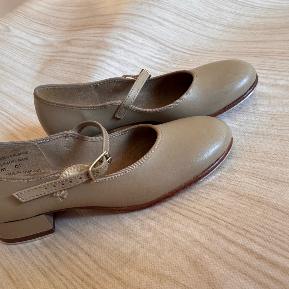 Beige Girls Tap Shoes